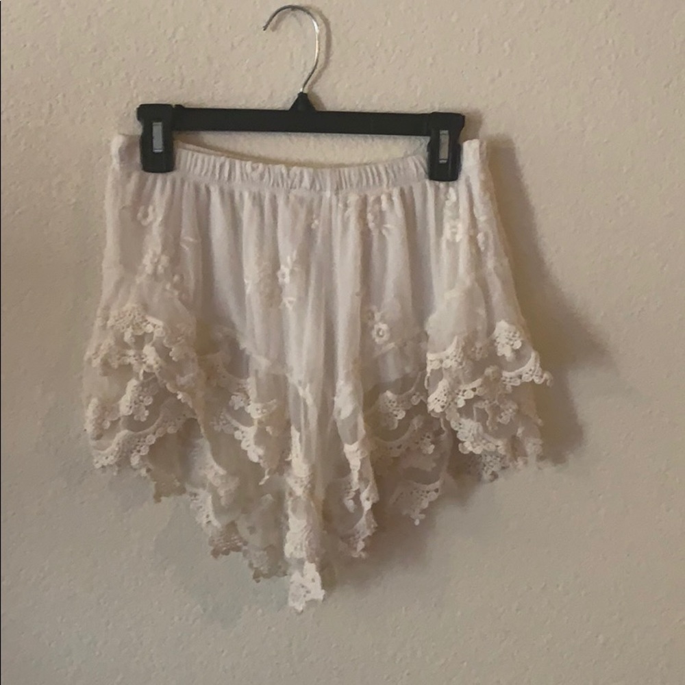 lace shorts